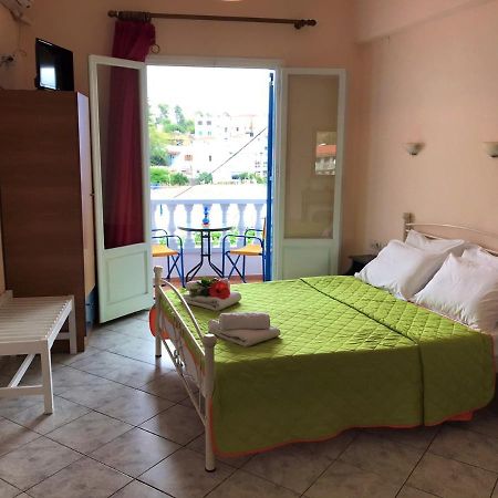 Elli Rooms Патитири Экстерьер фото