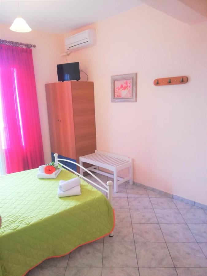 Elli Rooms Патитири Экстерьер фото